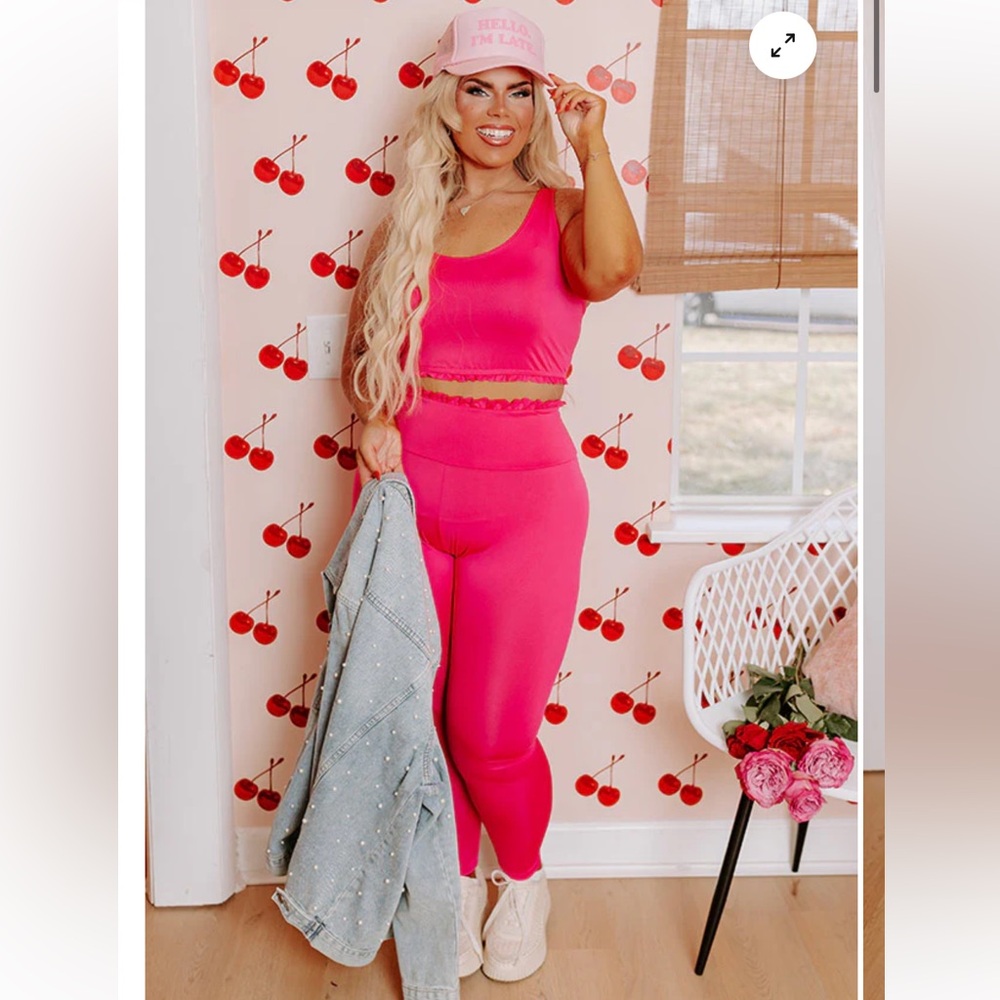 Pink ruffle workout set NEW NEVER WORN